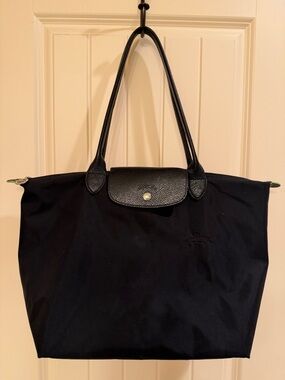 Longchamp Black Le Pliage Large Tote with flaws SEE PHOTOS